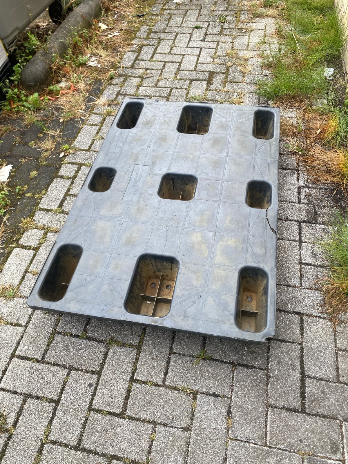 Gratis kunststof europallet, Ophalen