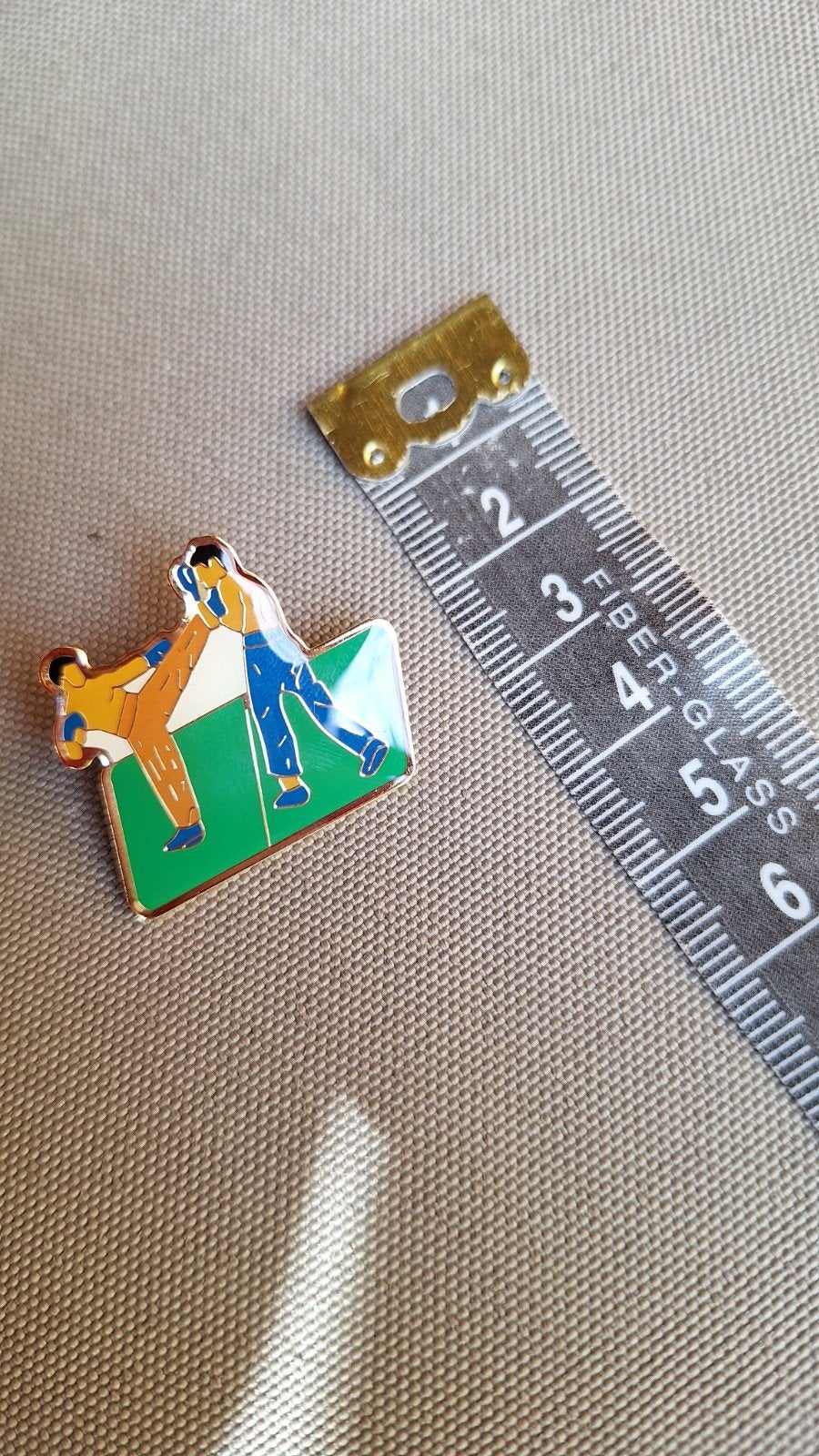 Nieuwe Speld/Pin Kickboks/Thaiboks Thema, Ophalen of Verzenden, Nieuw, Sport, Speldje of Pin