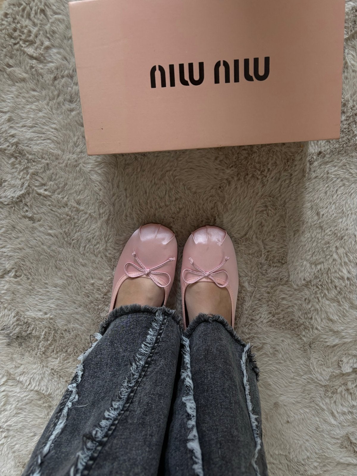 Miu Miu ballerina's maat 40 nieuw met doos en kaartjes, Kleding | Dames, Schoenen, Nieuw, Roze, Ballerina's, Ophalen of Verzenden
