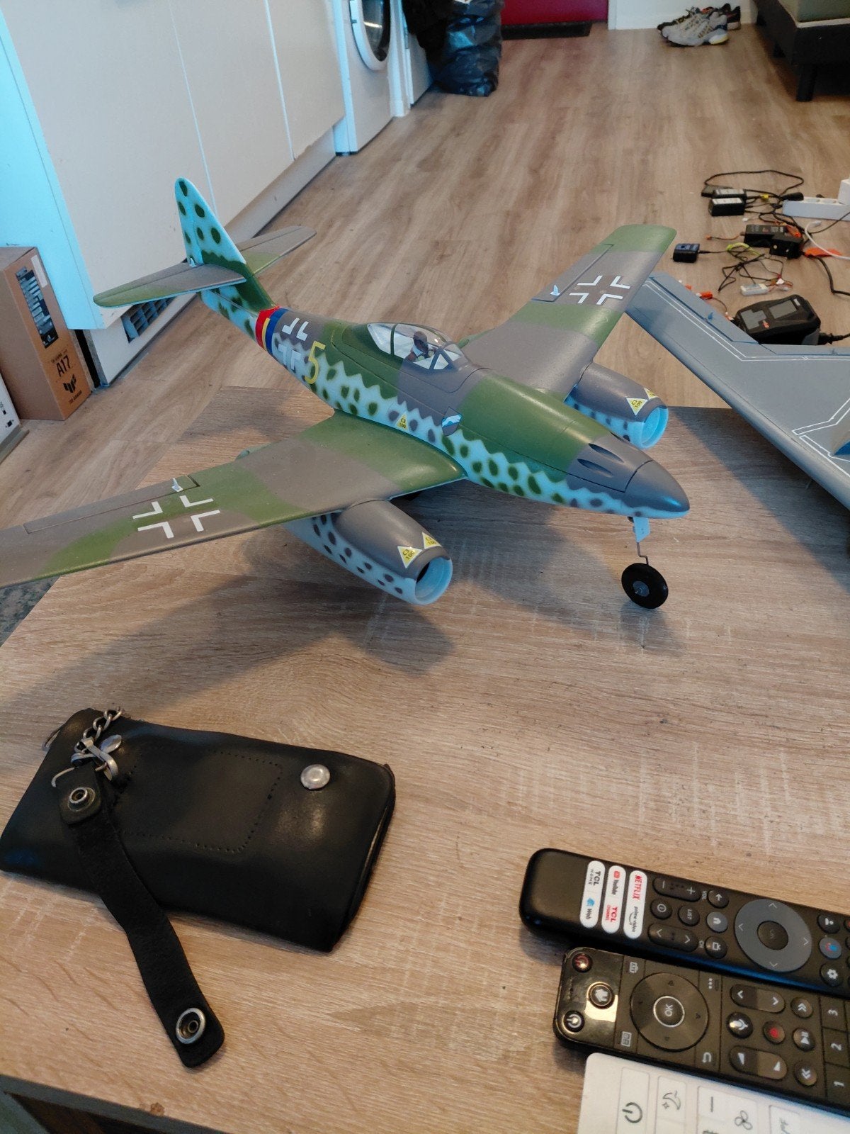 Gedetailleerd modelvliegtuig: Messerschmitt Me 262, Ophalen, Nieuw