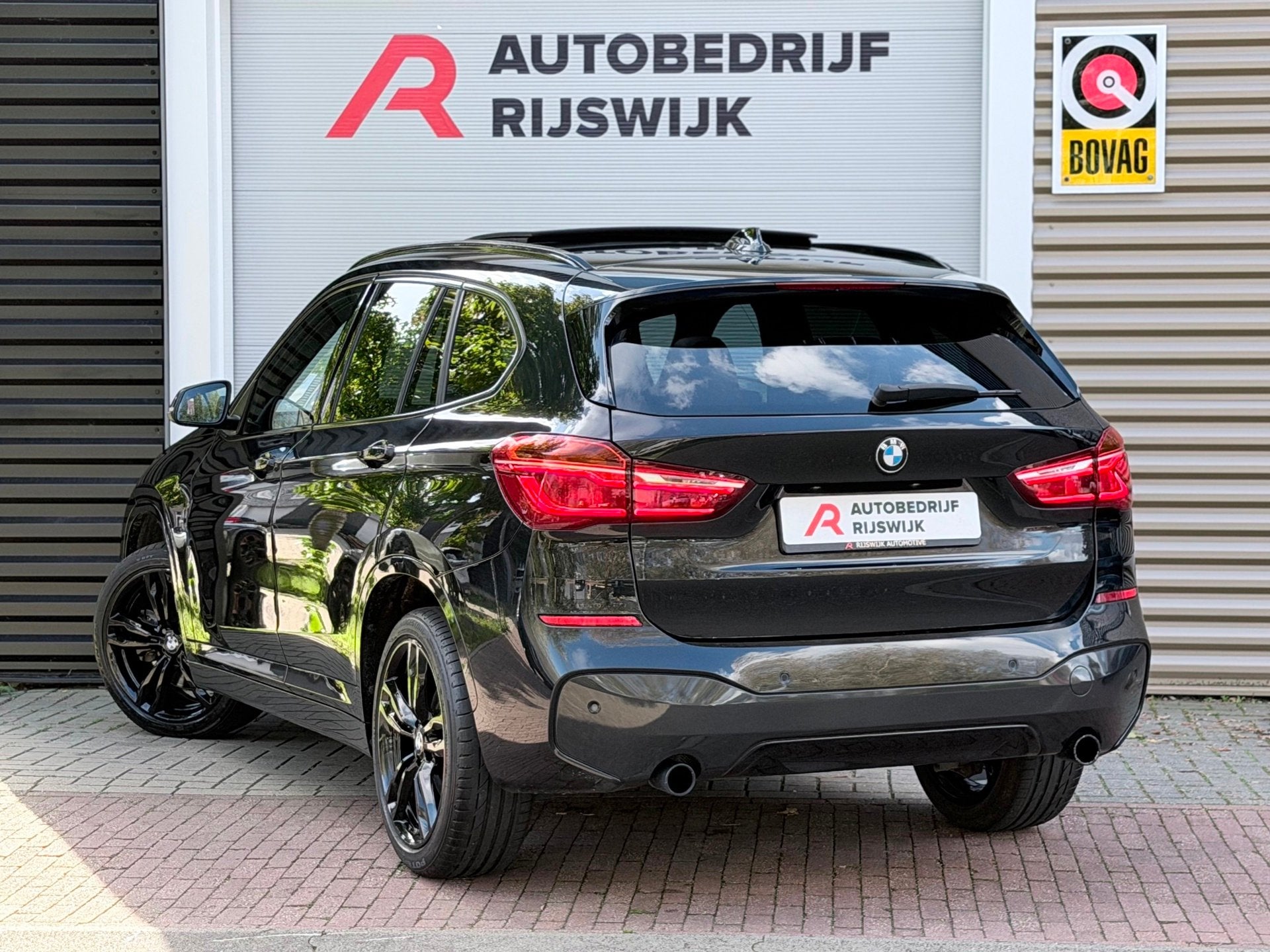 BMW X1 SDrive20i High Executive Pano/H&K/HuD/Leer, Auto's, 1998 cc, Euro 6, Bedrijf, SUV of Terreinwagen
