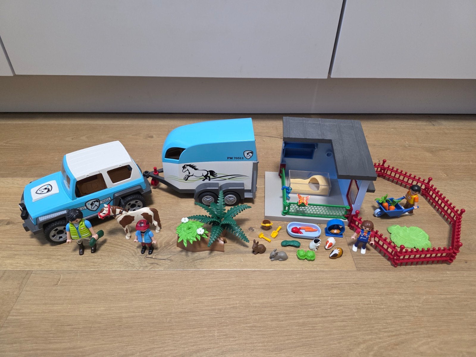 Playmobil 70511 auto met paardentrailer en 9277 knaagdieren, Kinderen en Baby's, Speelgoed | Playmobil, Ophalen of Verzenden, Zo goed als nieuw