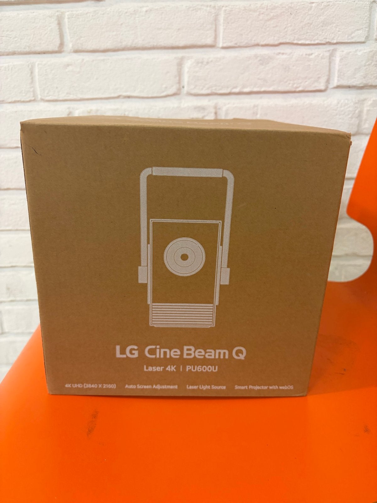 LG CineBeam Q 4K UHD Smart Draagbare Laser Projector PU600U, Audio, Tv en Foto, Mtgotransport@gmail.com, MT Trade, LED, Nieuw