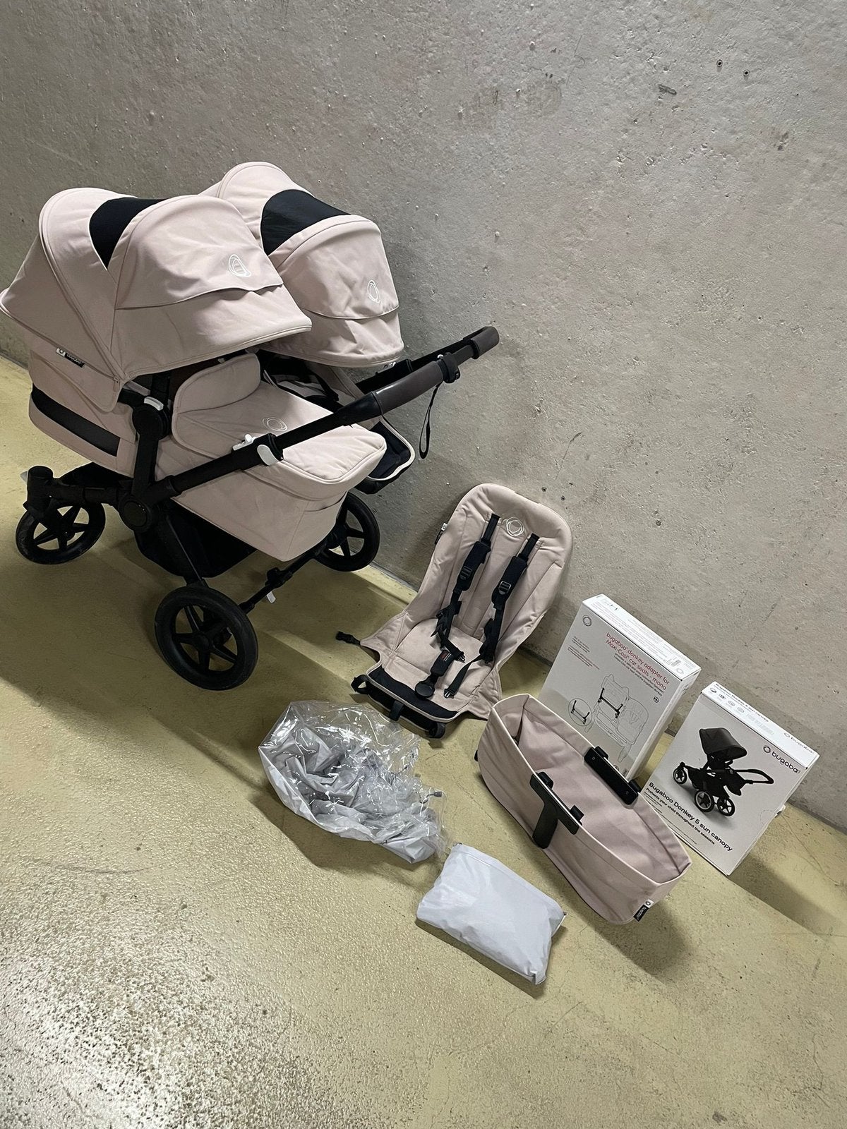 Bugaboo donkey 5 duo desert taupe, Support@bugaboo.com, Bugaboo, Ophalen of Verzenden, Zo goed als nieuw