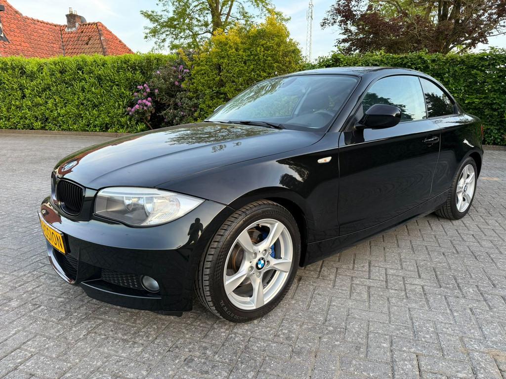 BMW 1-serie Coupé 120i Coupe Exclusive Edition Automaat, 1-Serie, 4 cilinders, 4 stoelen, Zwart