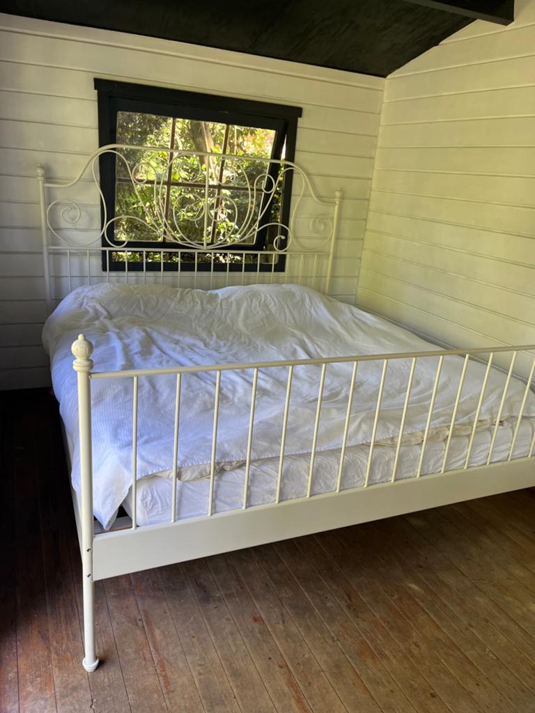 Ikea bed 180x200 met lattenbodem, zonder matras/beddengoed, Ophalen, Gebruikt, Wit, Tweepersoons