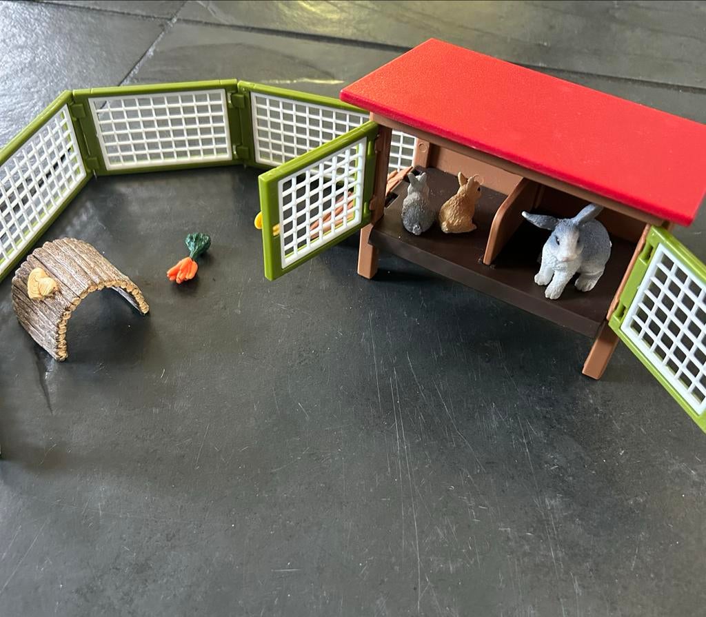 Schleich Konijnenhok met konijnen en accessoires, Ophalen, Gebruikt, Jongen of Meisje