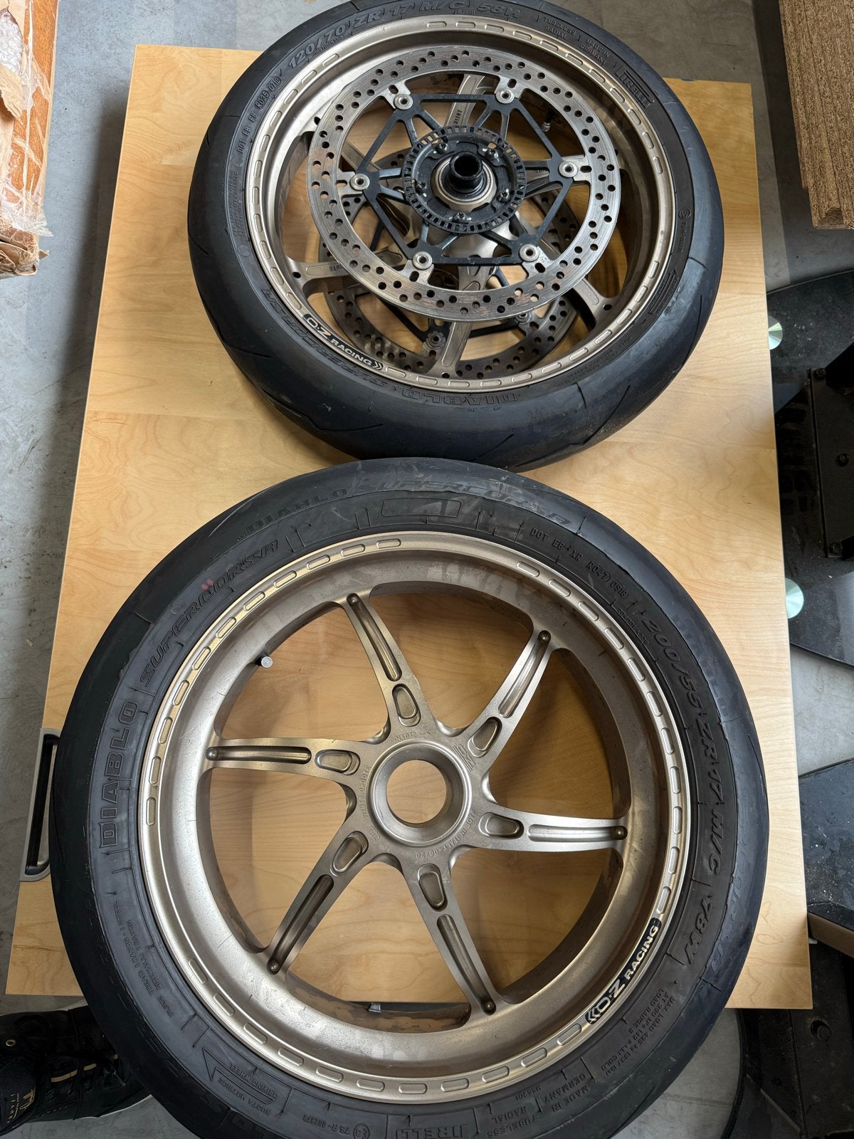 Ducati Panigale V4 OZ Racing velgen met Pirelli banden, Motoren, Ophalen of Verzenden, Gebruikt