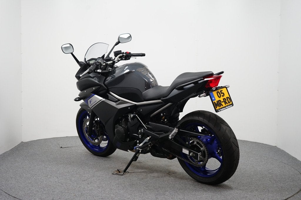 Yamaha XJ-6 DIVERSION Gereserveerd HB 8/7 (bj 2014), Motoren, Motoren | Yamaha, Bedrijf, Sport, Meer dan 35 kW, ABS