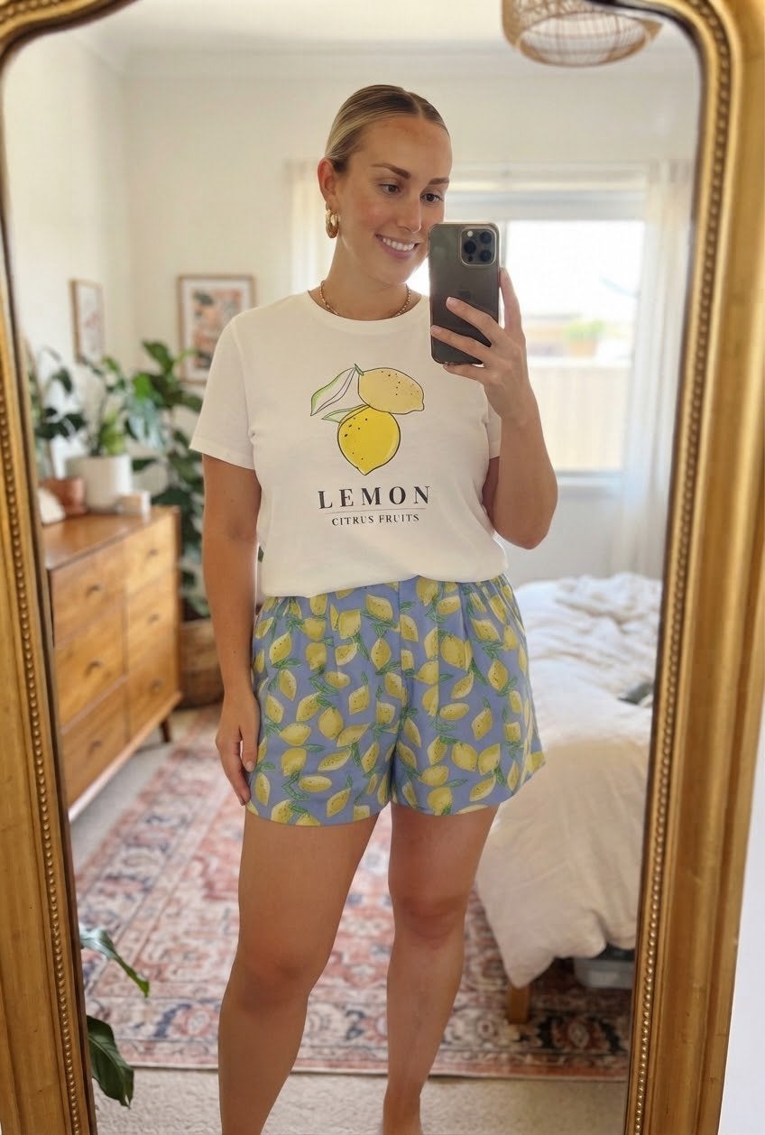Ydence Katie short - citroenen maat L - in zeer goede staat, Kleding | Dames, Ophalen of Verzenden, Zo goed als nieuw