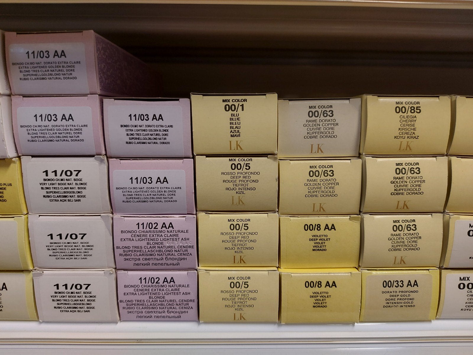 Partij Haarverf Lisap Milano 233 tubes, Ophalen of Verzenden, Nieuw, Overige typen
