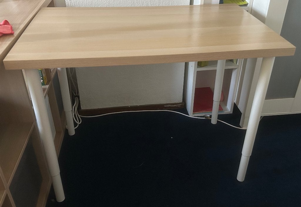 Bureau / Tafel / Desk, Ophalen, 120 cm, Hout, Zo goed als nieuw