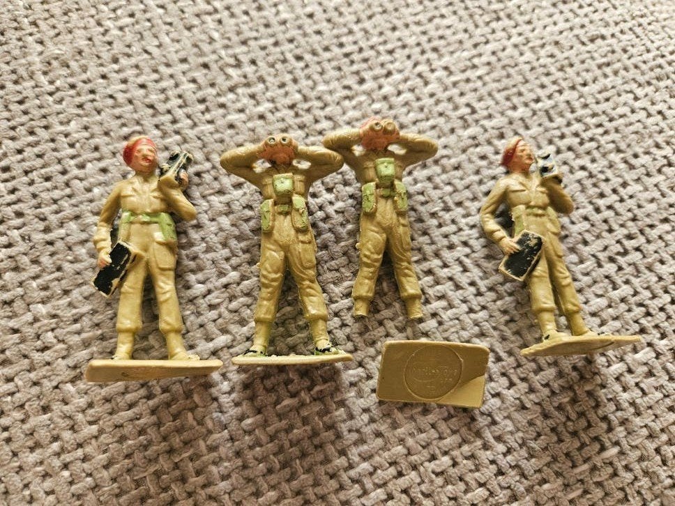 Timpo Toys Britse Soldaten Figuren (4 stuks), Verzamelen, Ophalen of Verzenden, Gebruikt