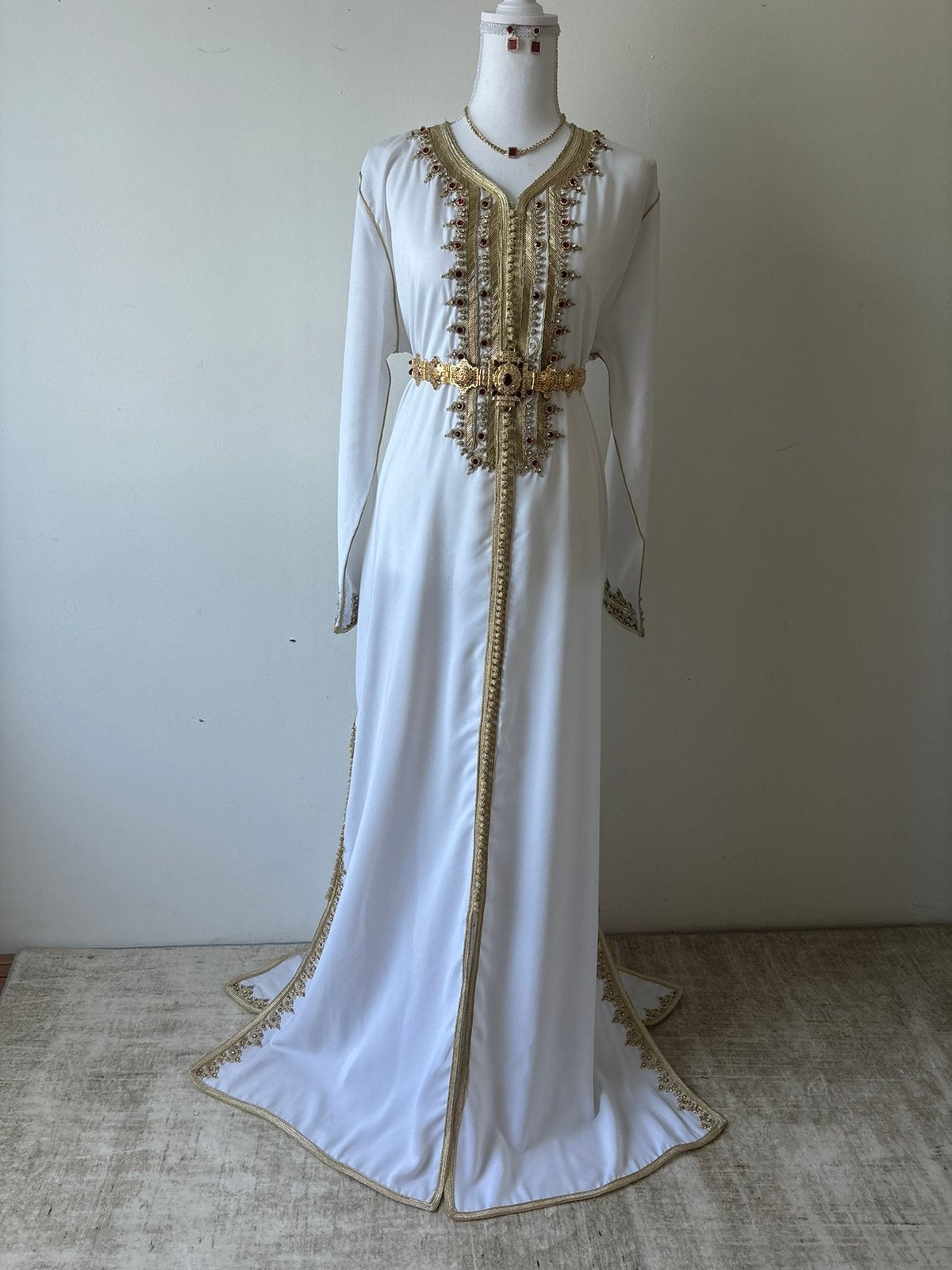 Kaftan te HUUR, Kleding | Dames, Ophalen, Zo goed als nieuw, Maat 38/40 (M), Overige typen