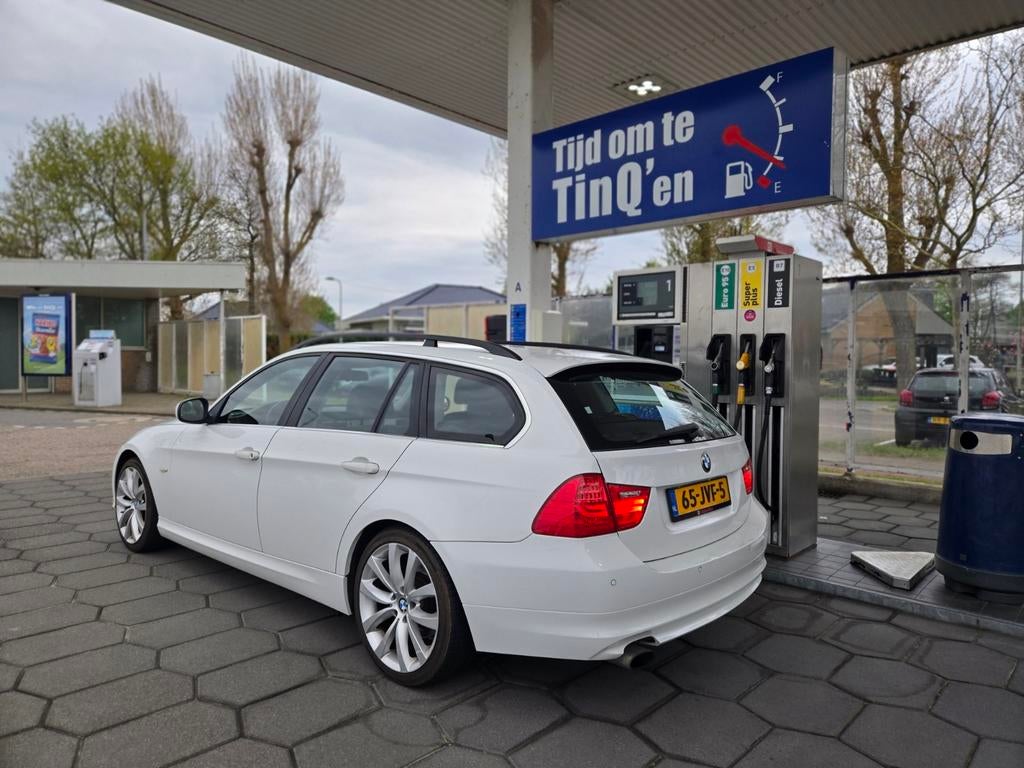 BMW 3-Serie 2.0 318 I Touring 2009 Wit, Auto's, BMW, Particulier, 3-Serie, Airbags, Airconditioning, Alarm, Boordcomputer, Centrale vergrendeling