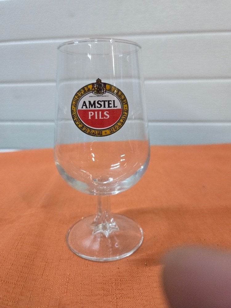 amstel bierglas op voet 25 cl, Ophalen of Verzenden, 'T Olde Gre-j, Info@toldegrej.nl, Endepoelstraat 20f Didam