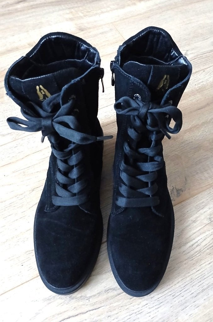 Hush Puppies suede laarzen zwart mt 40 vrijwel nieuw veters, Zwart, Lage of Enkellaarzen, Ophalen of Verzenden, Zo goed als nieuw
