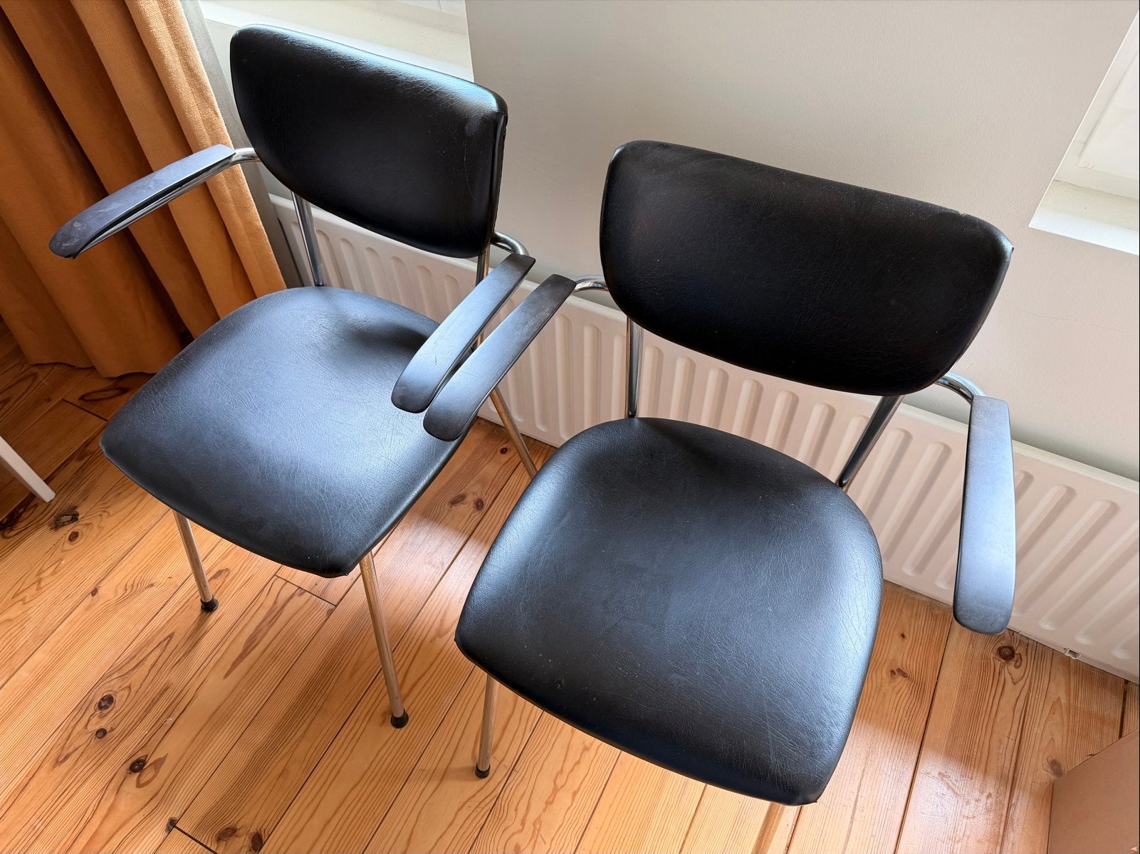 Set van 2 vintage De Wit Schiedam stoelen, Antiek en Kunst, Ophalen