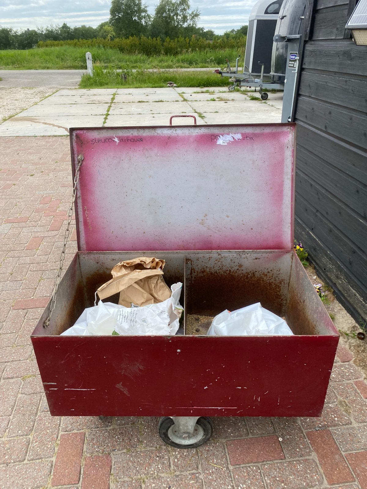 Voerkar, Dieren en Toebehoren, Ophalen, Zo goed als nieuw
