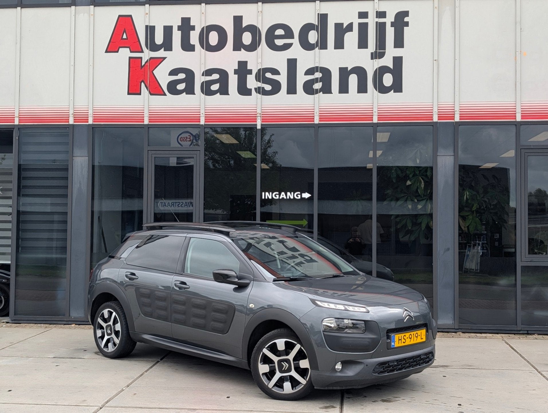 Citroen C4 Cactus 1.6 BlueHDi Limited Business Plus - Pano -, Auto's, Voorwielaandrijving, Gebruikt, 96 €/maand, Leder en Stof