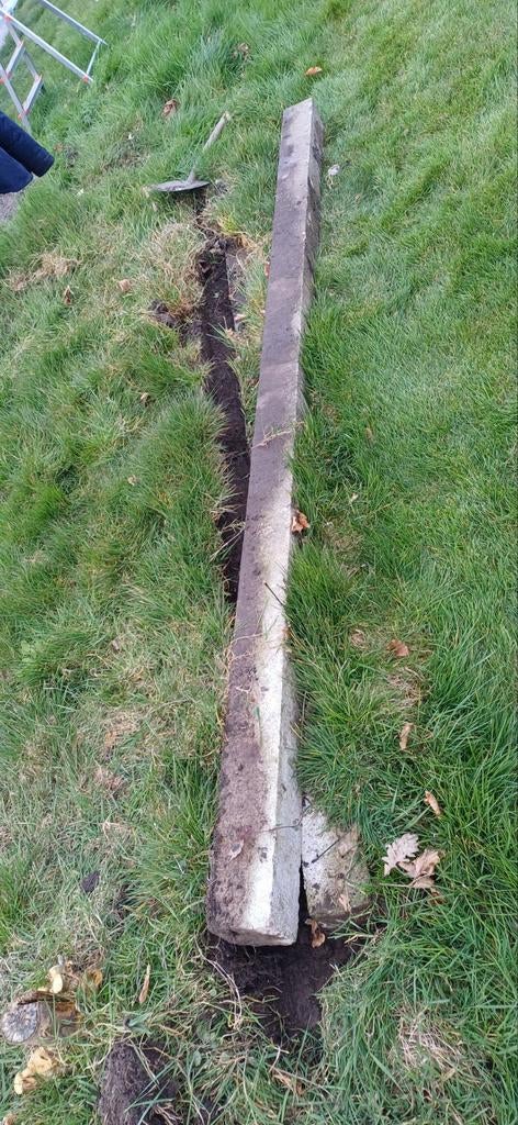 Betonnen palen voor waslijn of andere doeleinden, Ophalen, Gebruikt, 250 cm of meer, Palen