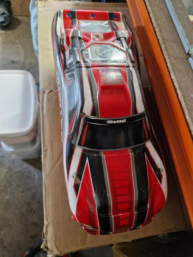 Traxxas rustler 2wd body, Ophalen of Verzenden, Zo goed als nieuw, Overige schalen, Onderdeel