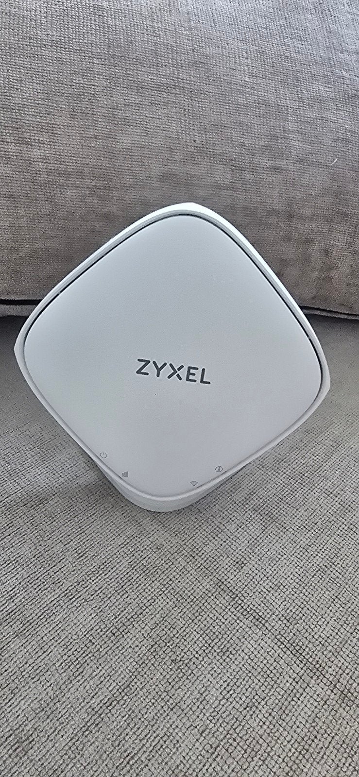 Zyxel WX5600 WiFi 6 Router - Zo goed als nieuw, Computers en Software, Ophalen of Verzenden, Zo goed als nieuw, Router, Zyxel