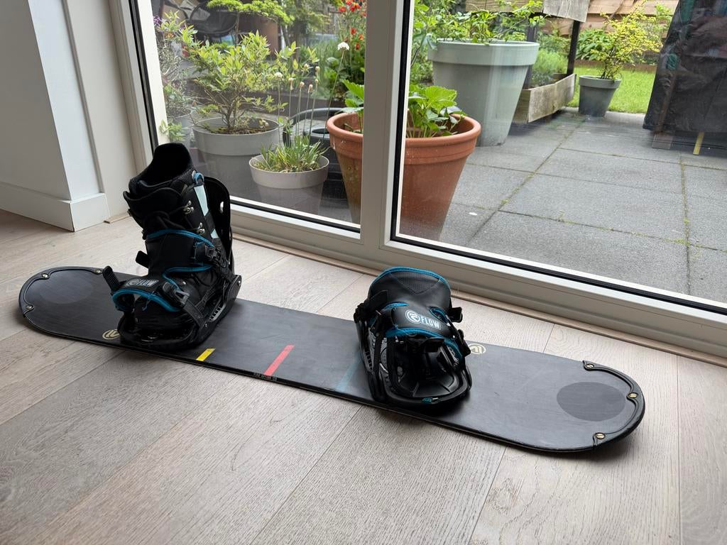 Snowboard junior 120cm met bindingen en boots, Ophalen, Gebruikt, Board