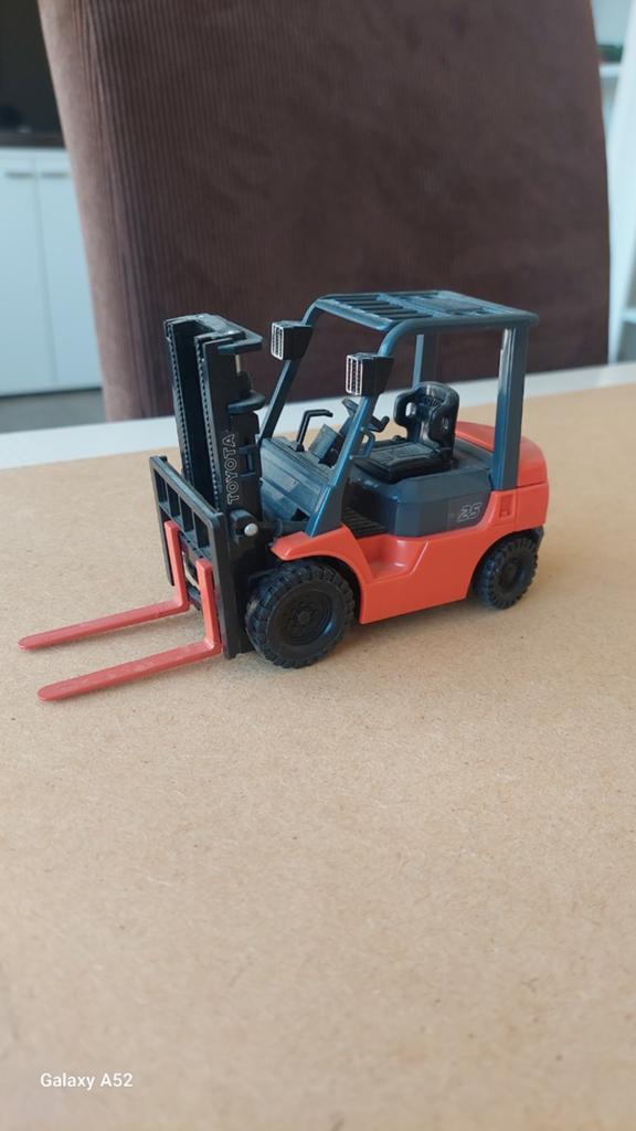 Toyota vorkheftruck model - Zo goed als nieuw, Overige merken, 1:50 of kleiner, Overige typen, Ophalen of Verzenden
