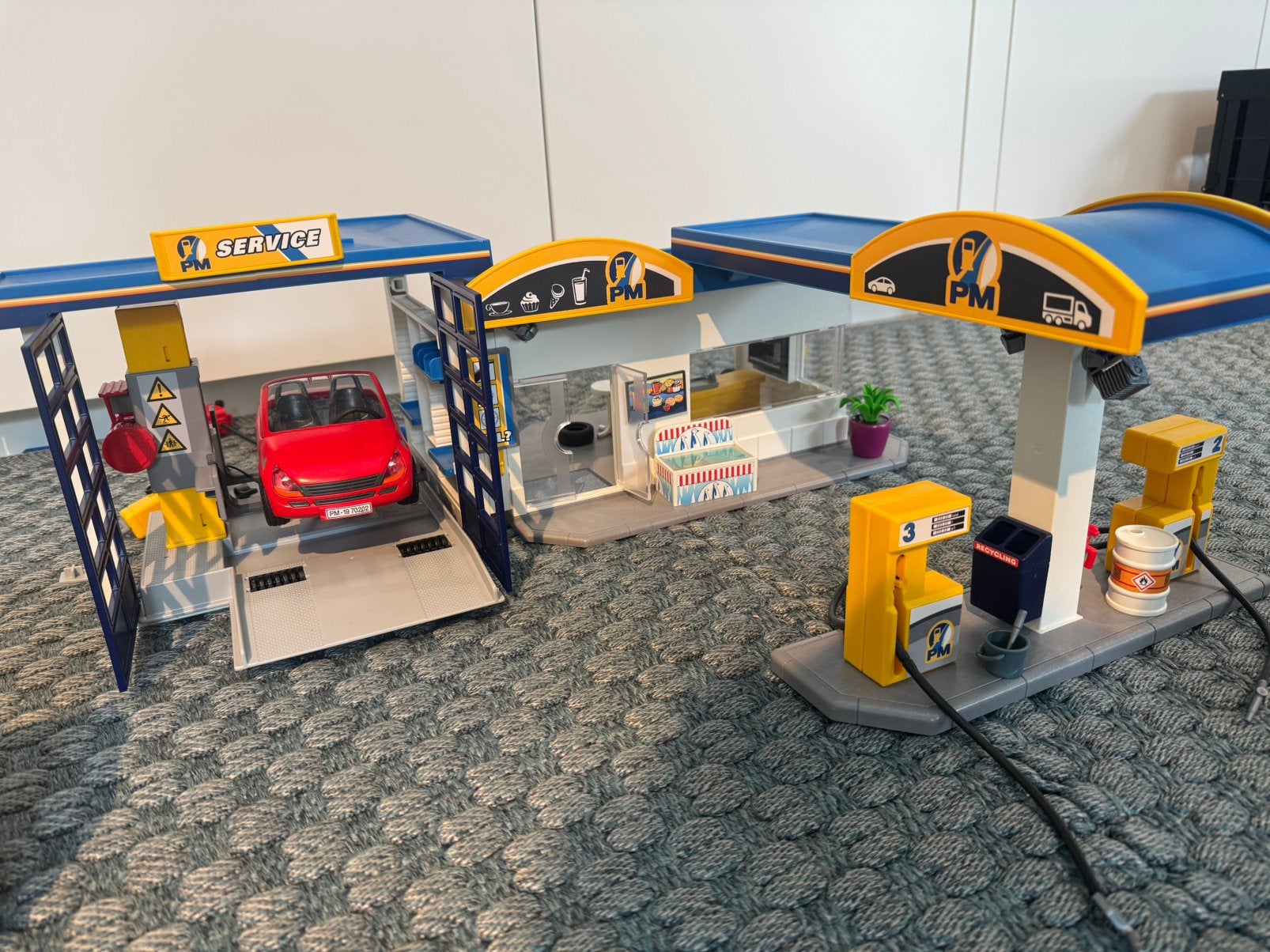 Playmobil tankstation met werkplaats en carwash compleet, Ophalen of Verzenden, Zo goed als nieuw, Complete set