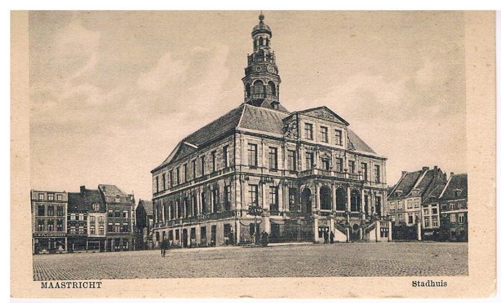 Maastricht, stadhuis, Ophalen of Verzenden, 1920 tot 1940, Gelopen, Limburg