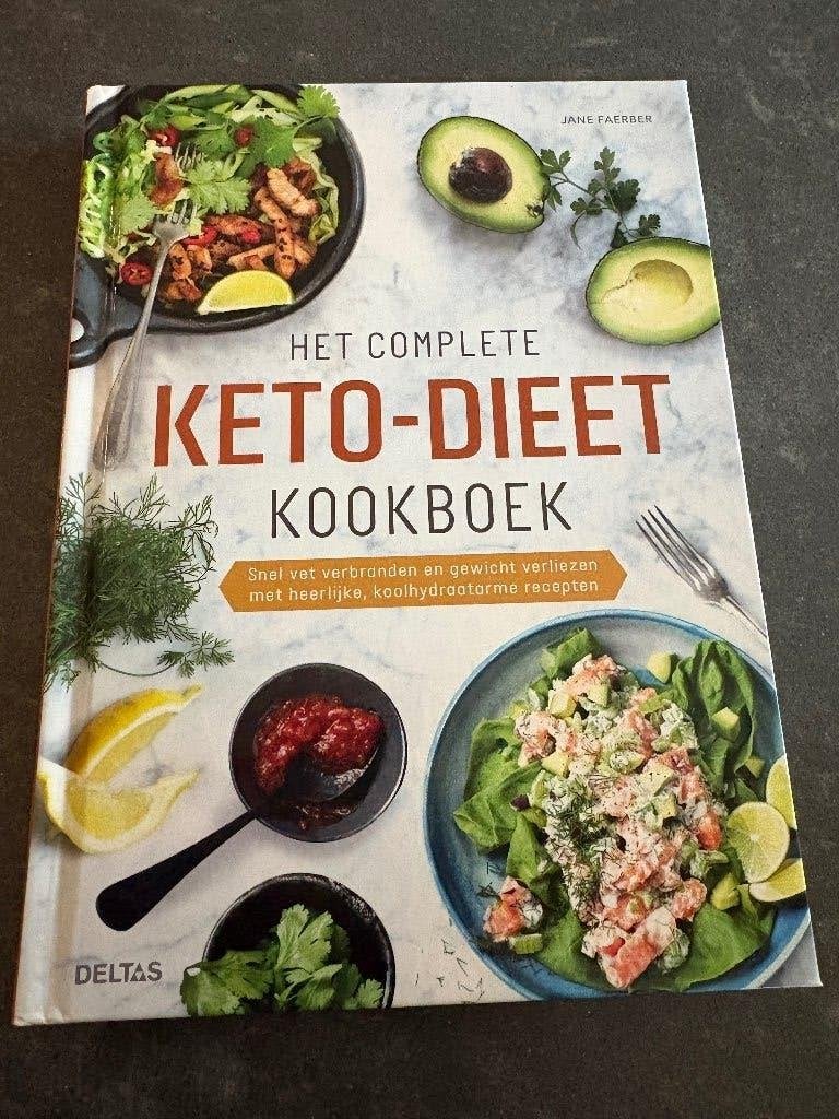 Het complete Keto-dieet kookboek, Boeken, Ophalen of Verzenden, Zo goed als nieuw, Overige gebieden, Gezond koken