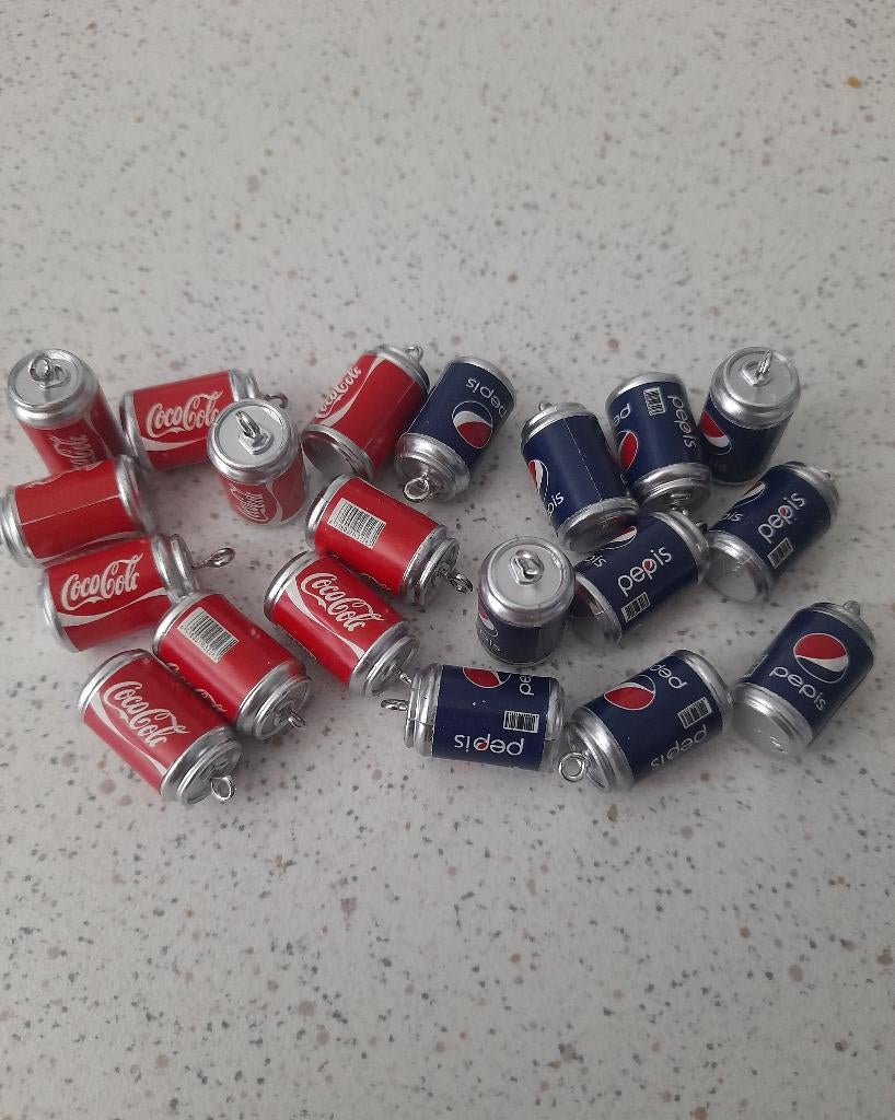 Coca-Cola en pepsi blikjes bedels, Ophalen of Verzenden, Nieuw, Bedel