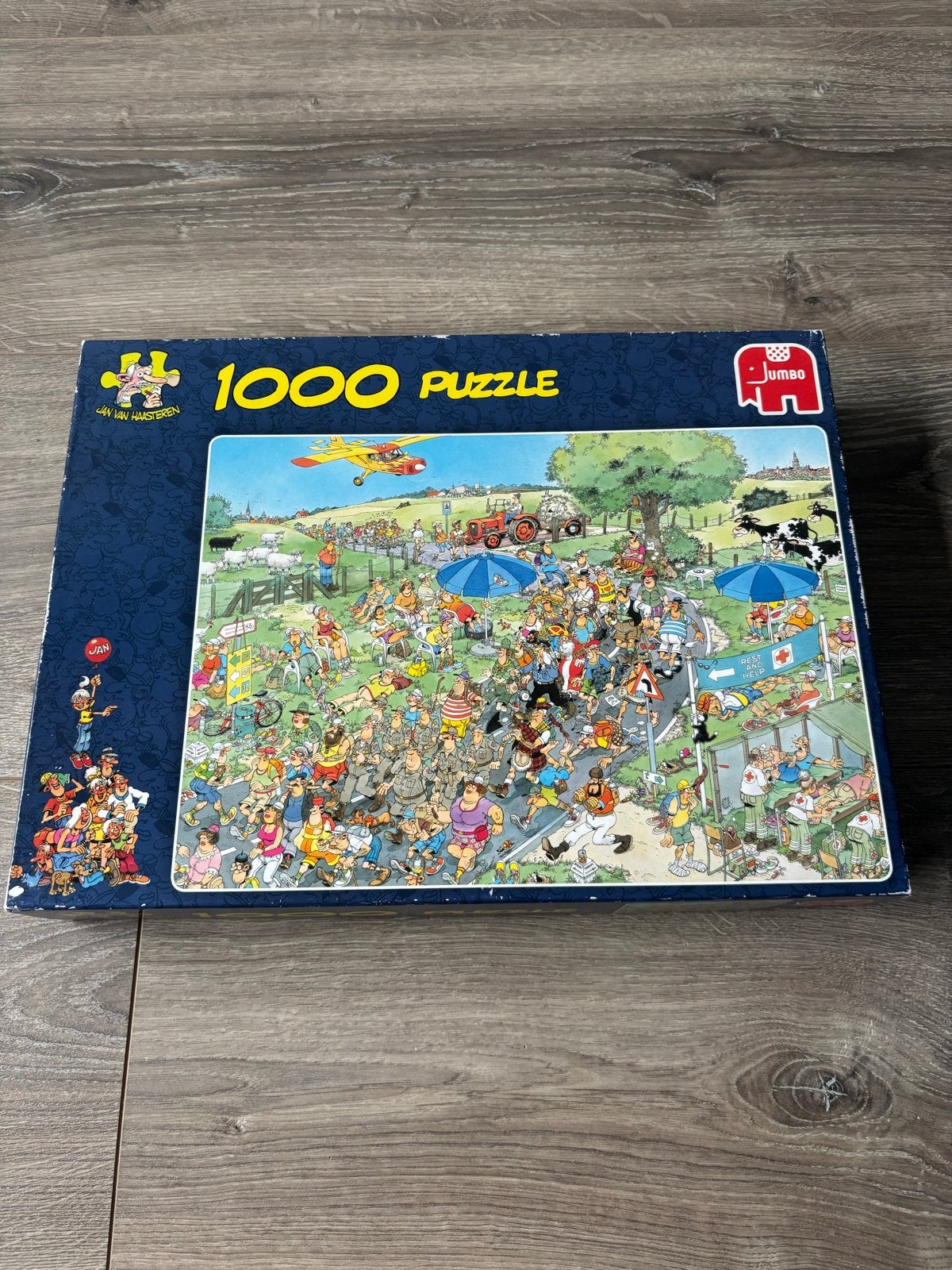 Jan van Haasteren Legpuzzel - De Mars (1000 stukjes), Ophalen of Verzenden, 500 t/m 1500 stukjes, Gebruikt, Legpuzzel