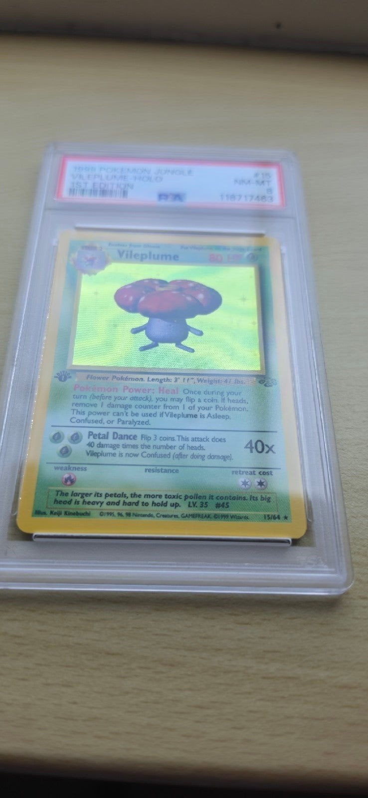 Vileplume Holo 1st Edition PSA 8 - 1999 Jungle Pokémon Kaart, Ophalen of Verzenden, Zo goed als nieuw, Losse kaart, Foil