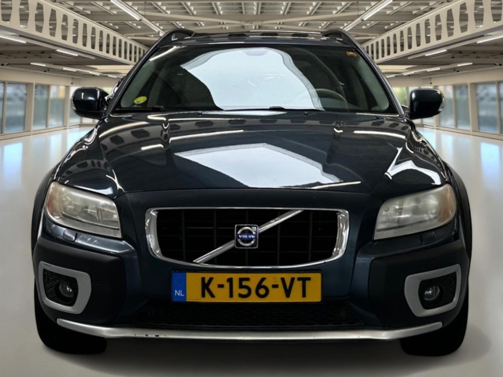 Volvo XC70 3.2 Kinetic Garantie, Rijklaar, Schuifdak, Trekha, Auto's, Automaat, 238 pk, Gebruikt, Blauw