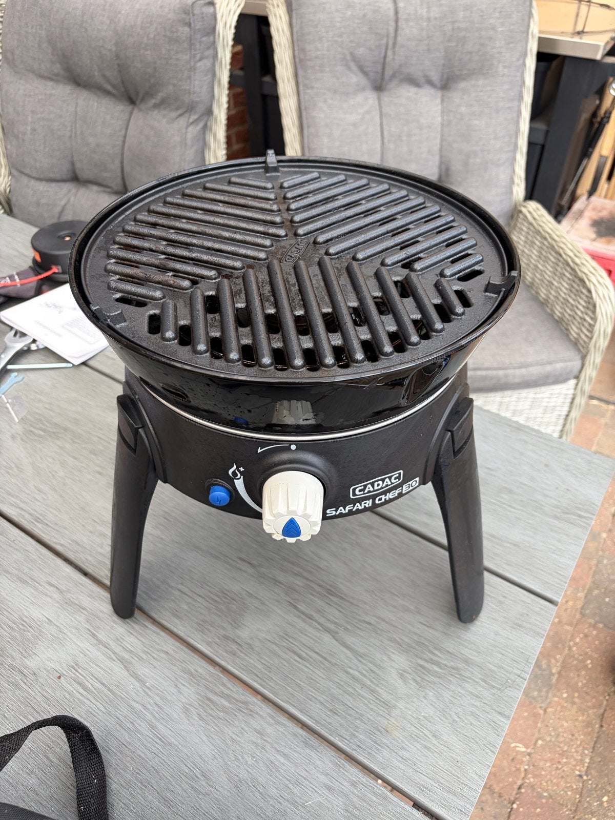 Cadac Safari Chef 2 met 2 gasflessen, Tuin en Terras, Gasbarbecues, Ophalen, Gebruikt