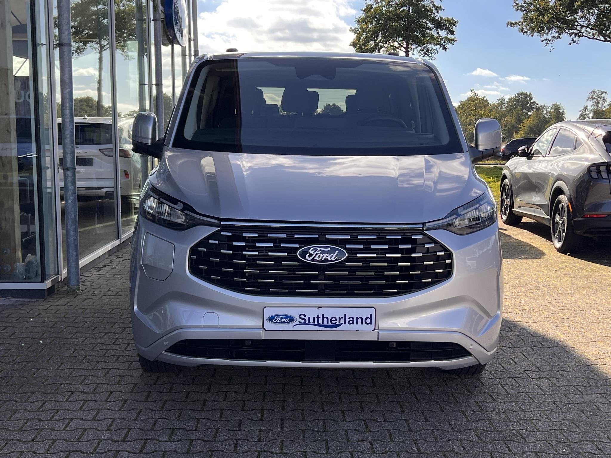 Ford Transit Custom Tourneo 340 2.5 PHEV L1H1 Titanium 9 per, Gebruikt, 1850 kg, Plug-in hybride, Bedrijf