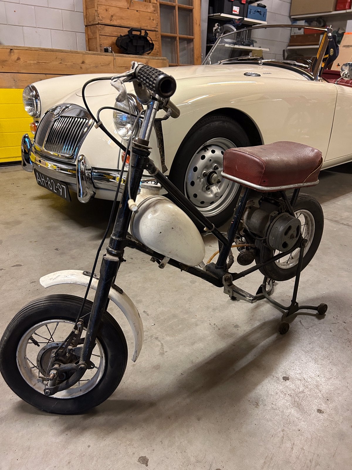 Eigenbouw mini bromfietsje 50er jaren, Fietsen en Brommers, Brommers | Oldtimers, Ophalen, Overige merken