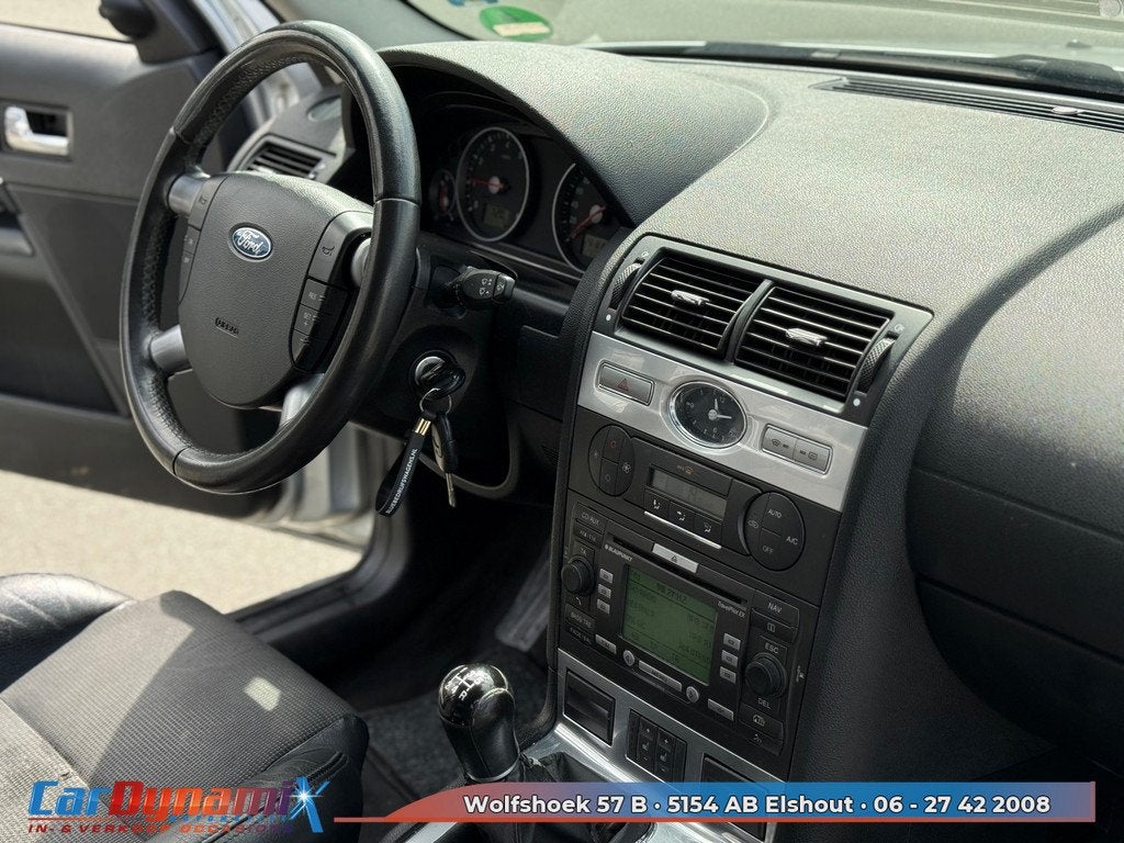 Ford Mondeo 1.8-16V Platinum | 1e Eig. | Stoelvw | Nwe APK |, Auto's, Ford, 125 pk, Gebruikt, 4 cilinders, Mondeo