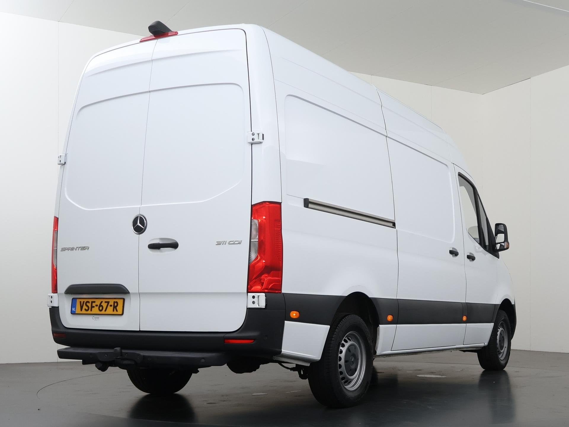 Mercedes-Benz Sprinter 311 CDI L2 H2 RWD, Auto's, Bestelauto's, Gebruikt, Euro 6, 4 cilinders, 2000 kg