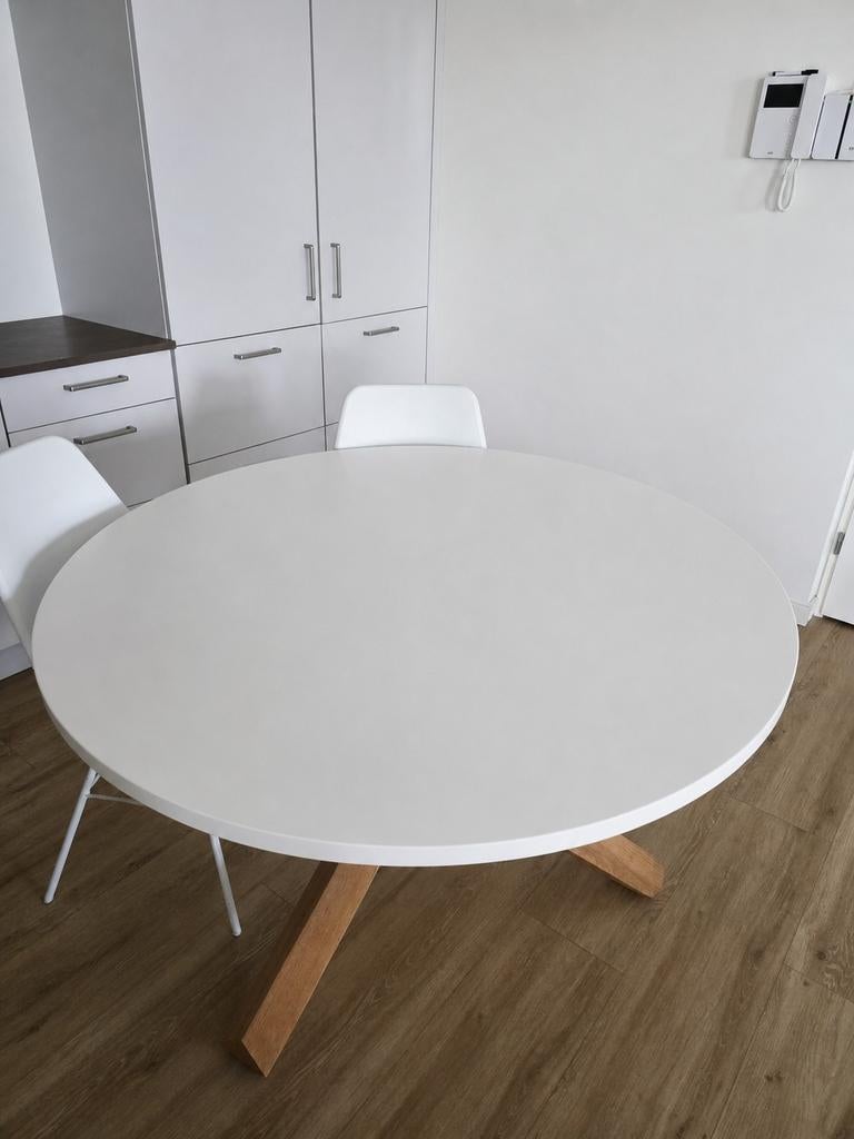 Ronde eettafel 120cm met massief houten poten + 4 stoelen, Gebruikt, Overige materialen, Rond, Ophalen of Verzenden