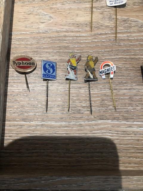 Vintage Auto/ Brommer speldjes, Ophalen of Verzenden, Gebruikt, Overige onderwerpen, Speldje of Pin