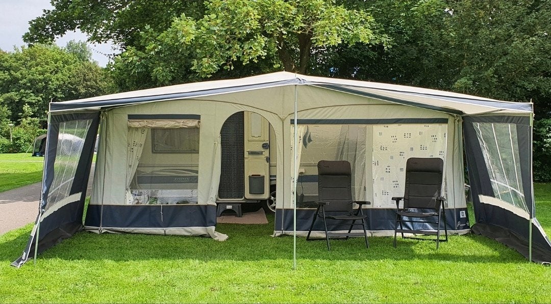 Walker voortent omloop 975, Reda luifel, twee binnententen!, Caravans en Kamperen, Ophalen