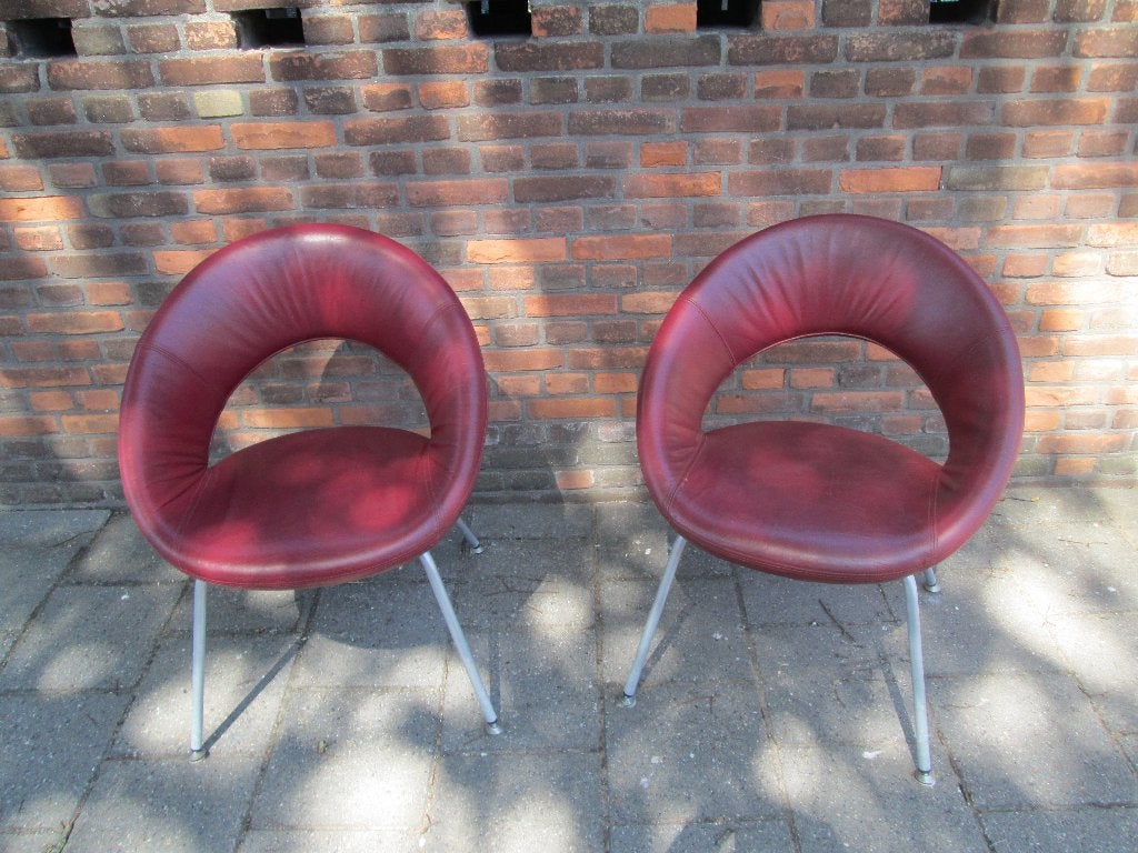 2 Artifort Nina stoelen / Bordeaux rood Leer / Nette staat, Huis en Inrichting, Stoelen, Ophalen, Twee, Leer, Rood