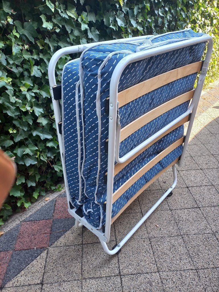 Opklap bed GRATIS!, Ophalen, Eenpersoons, Wit, Metaal