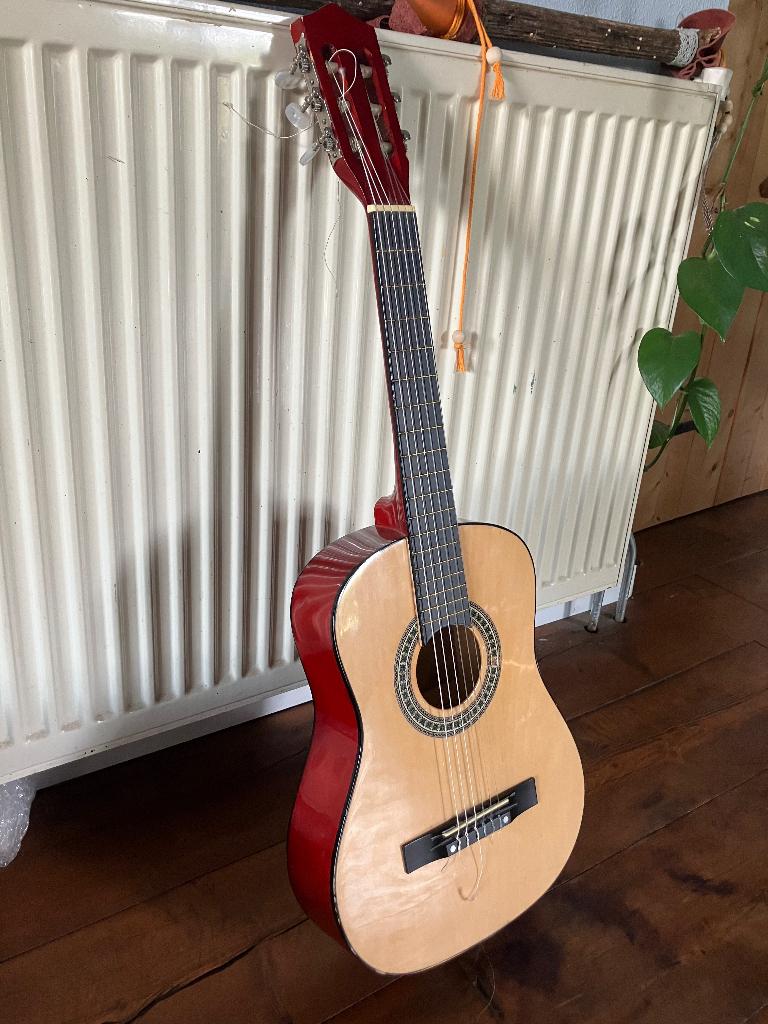 Kindergitaar klassiek, Ophalen, Gebruikt, Klassieke of Spaanse gitaar, Met koffer