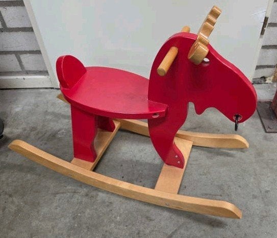 Rood Ikea houten schommelpaard in de vorm van een eland, Ophalen, Gebruikt