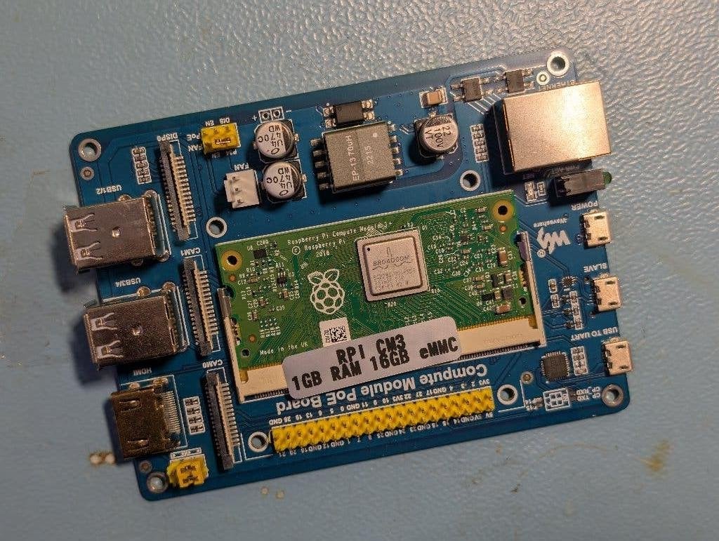 Raspberry Pi CM3+ 1GB 16GB eMMC + Waveshare PoE IO, Ophalen of Verzenden, Gebruikt