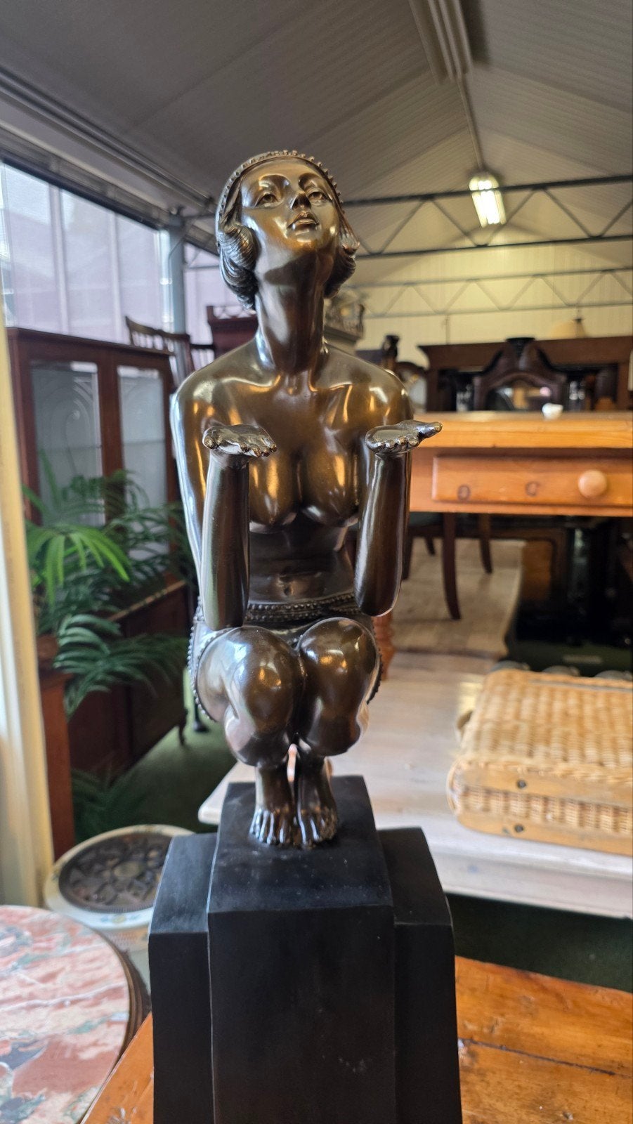 Groot gesigneerd Art Deco bronzen beeld, Ophalen